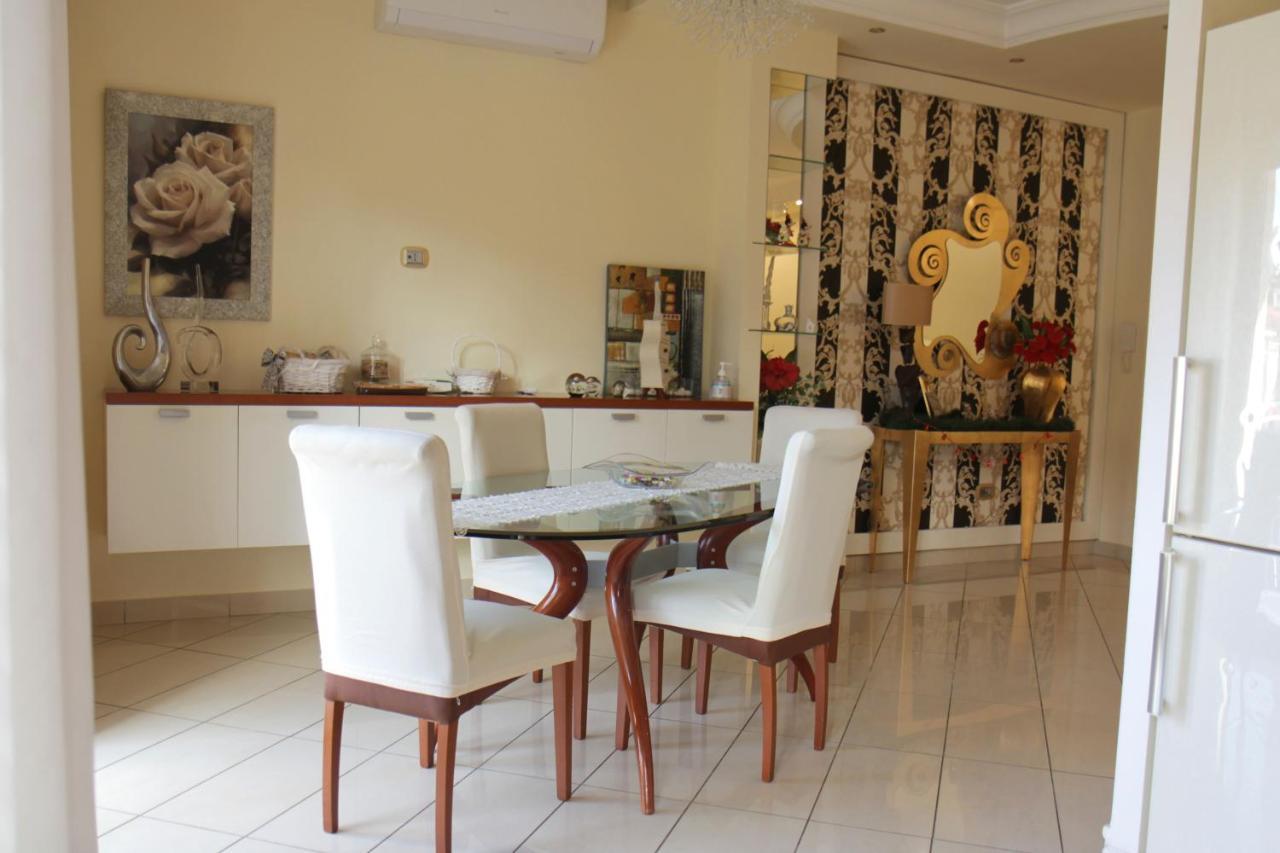 Casa Vacanza Supernova Salerno Exteriör bild