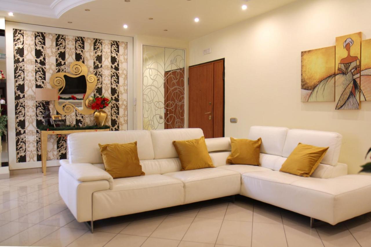 Casa Vacanza Supernova Salerno Exteriör bild