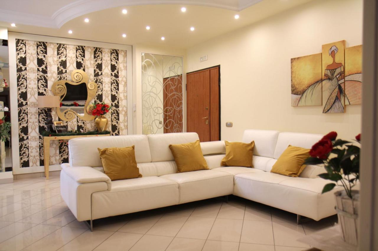 Casa Vacanza Supernova Salerno Exteriör bild